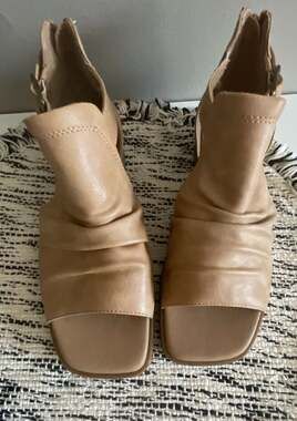 Frye and Co. Truett Tan Ruched Peep Toe Heeled Sandals Booties